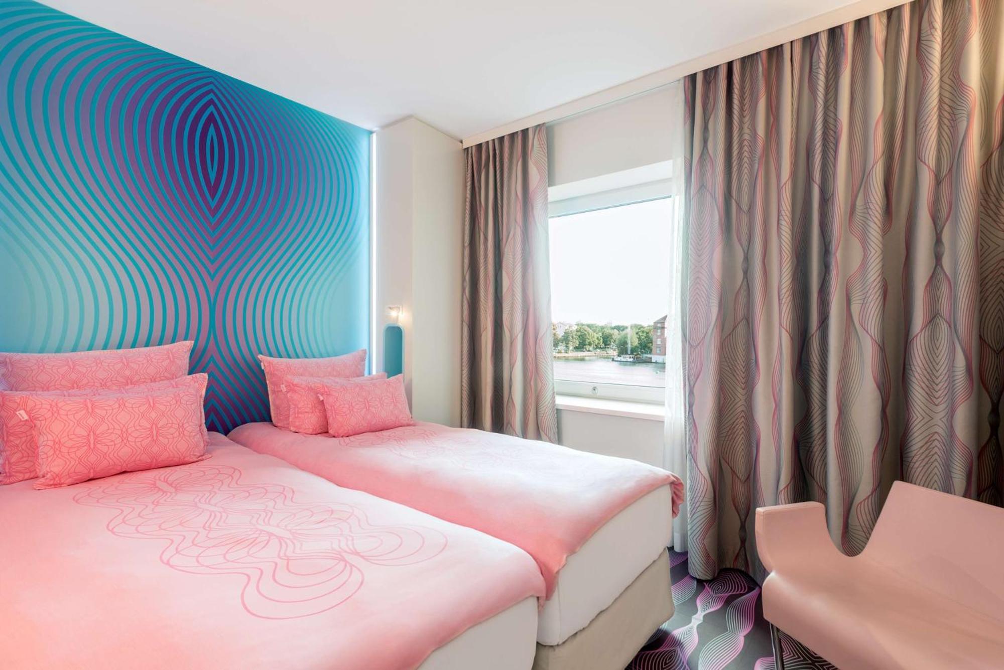 Nhow Hotel 4*